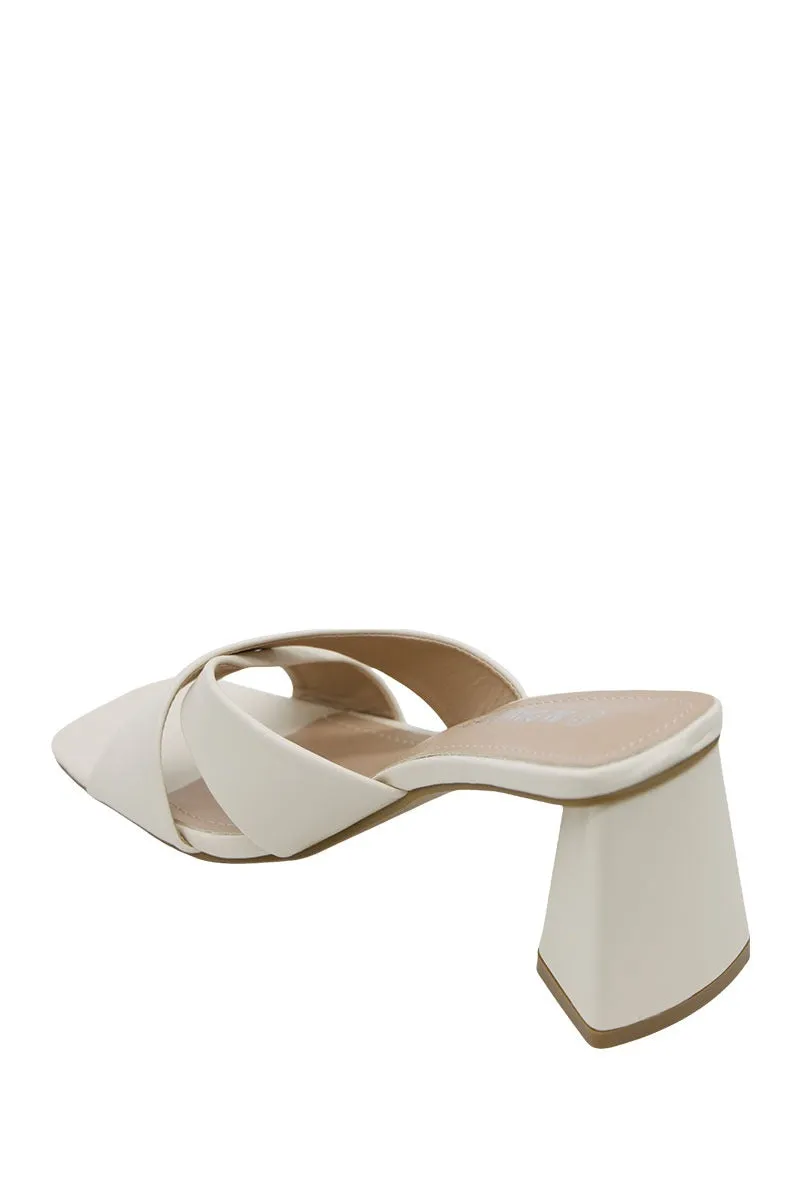 Arizona Block Heeled Mule (Nude)