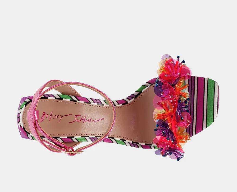 Betsey Johnson Quinta Heel F144