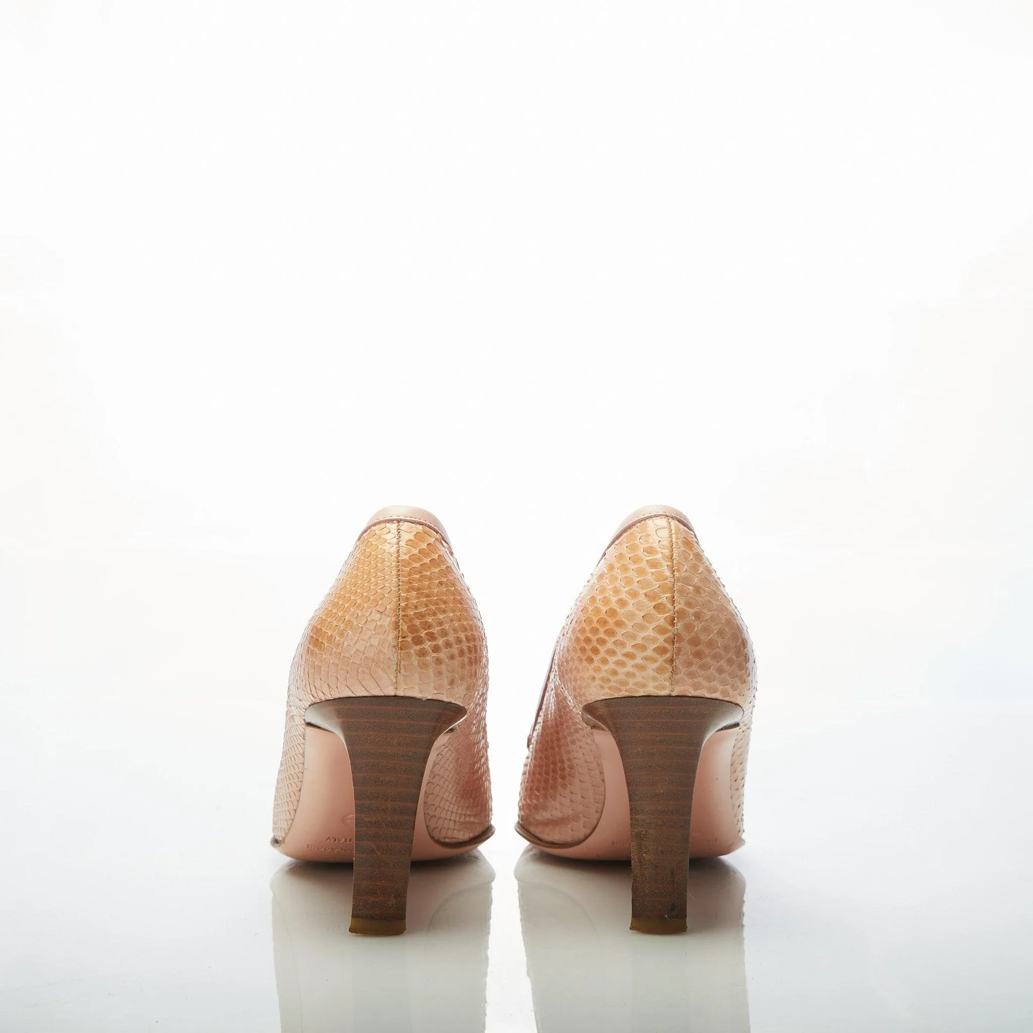 Escada Leather Pale Pink Handsewn Mocassin Heeled Shoe UK Size 7.