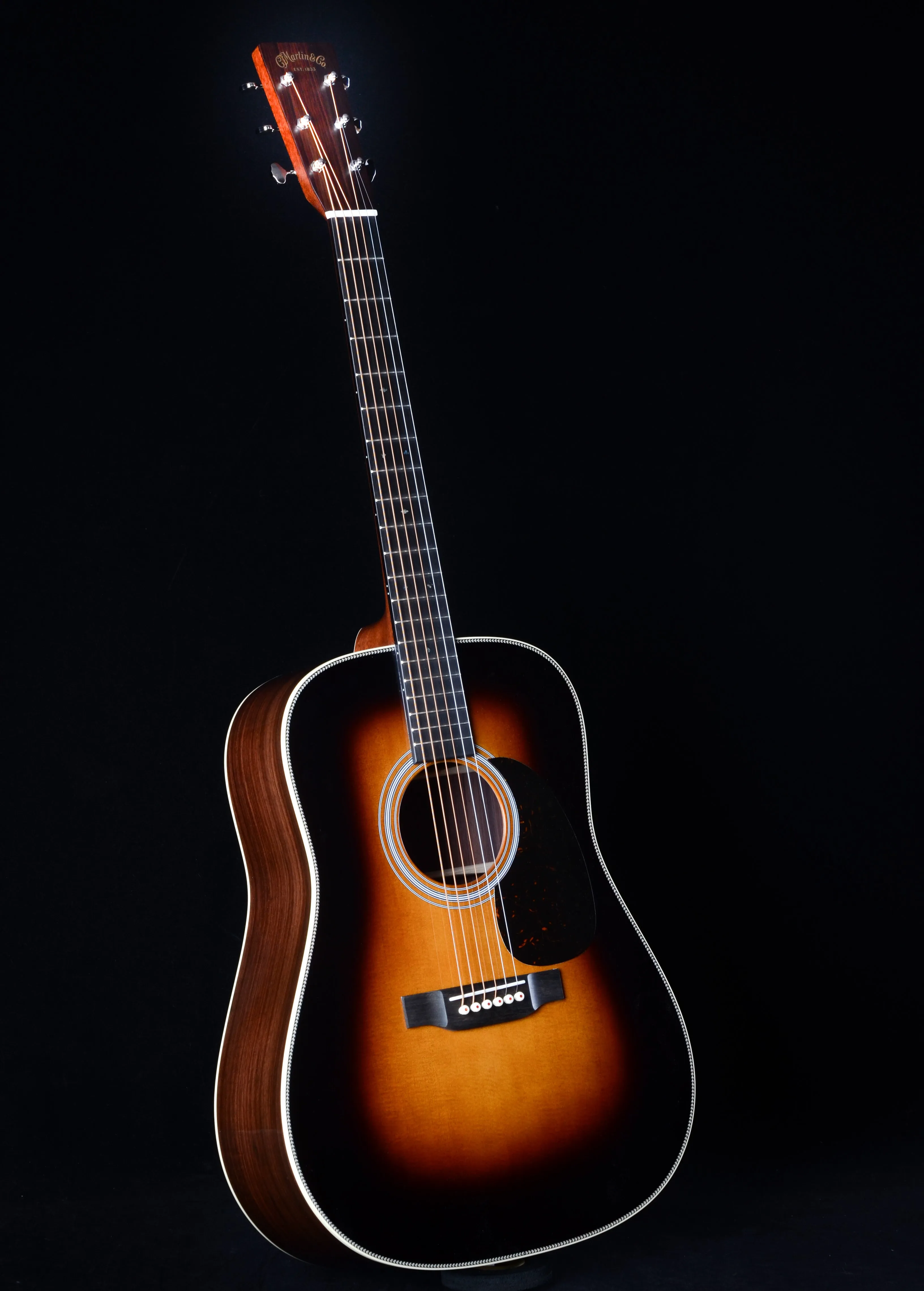 Martin HD-28 - Sunburst