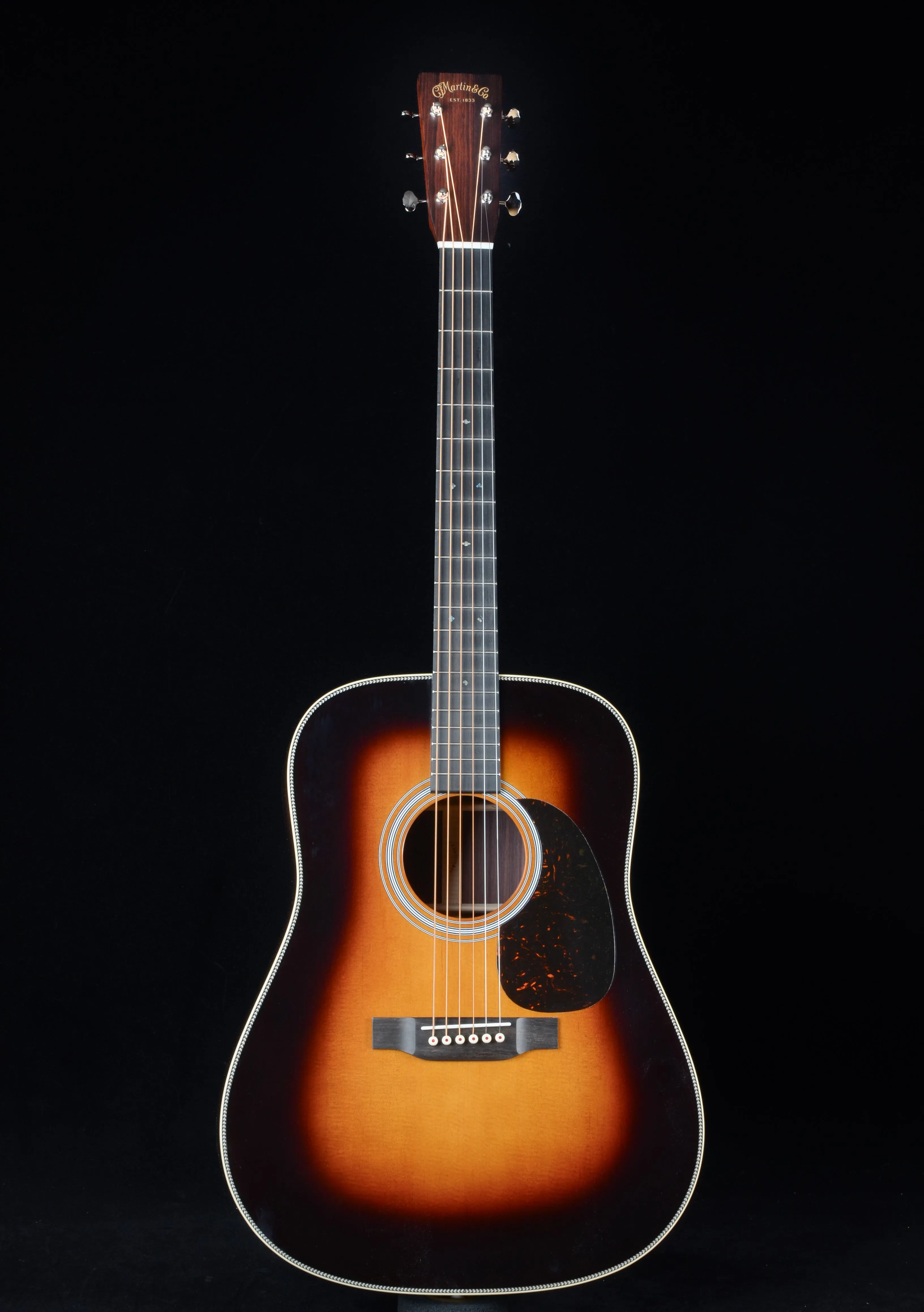Martin HD-28 - Sunburst