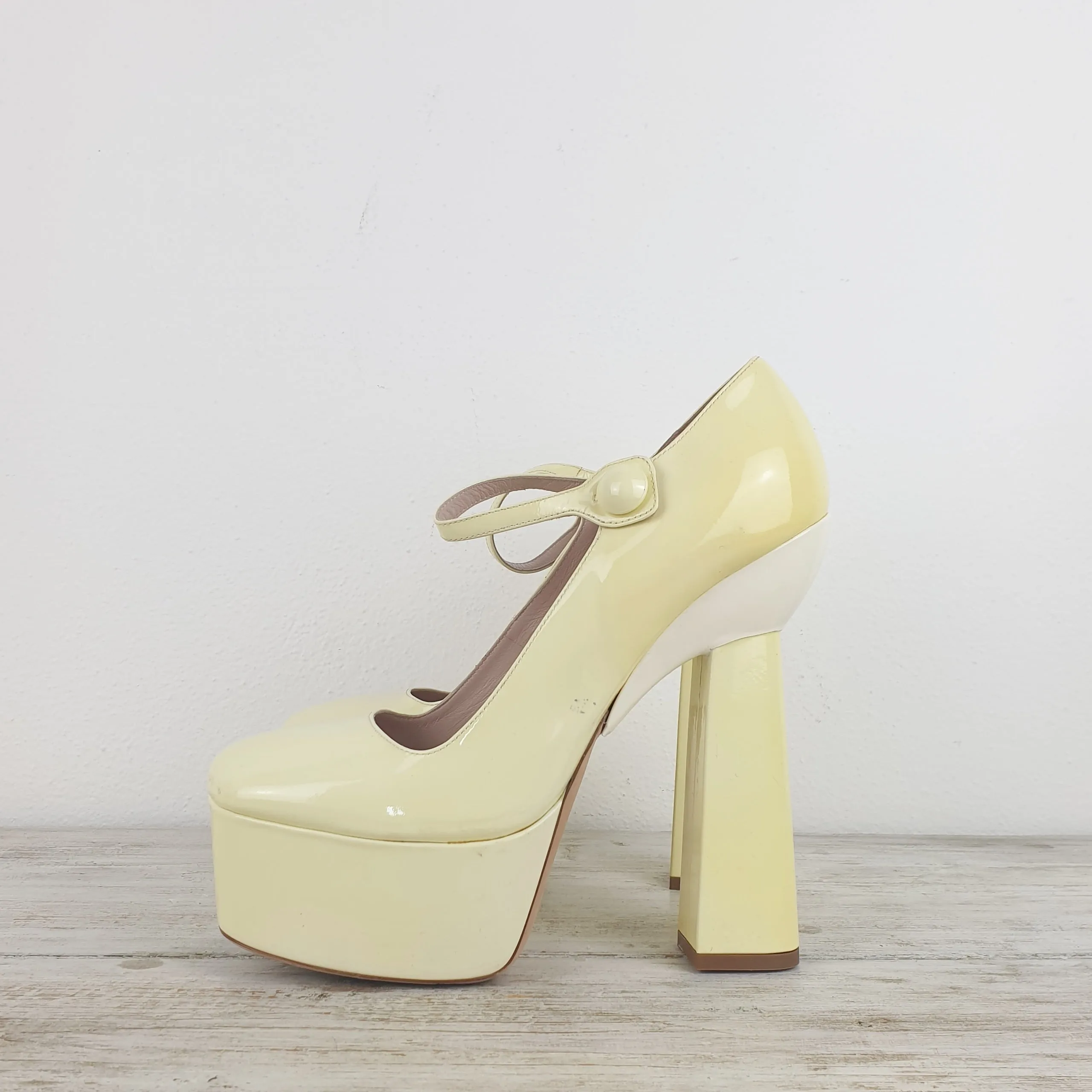 Scarpe miu miu mary jane platform bianche