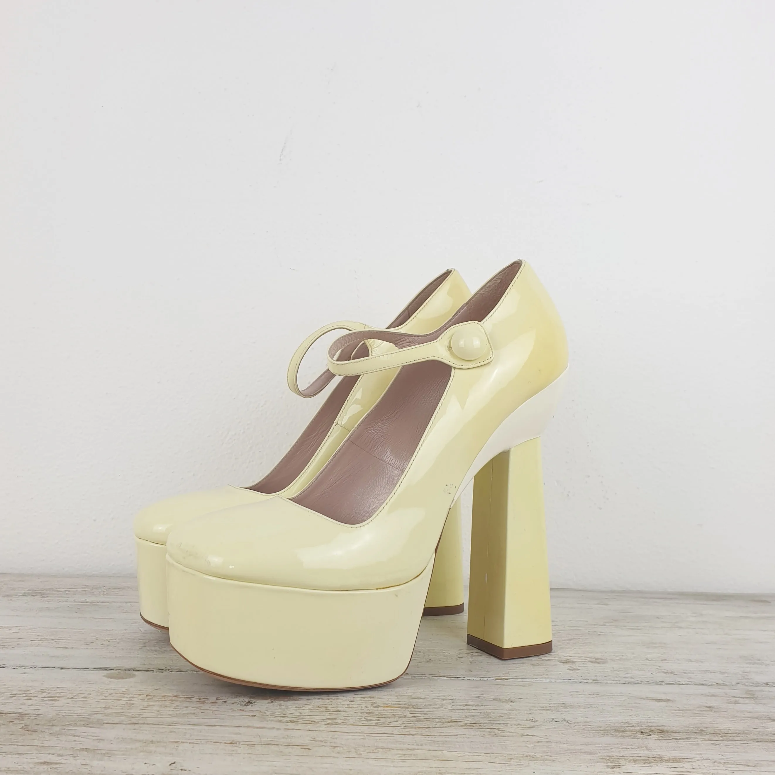 Scarpe miu miu mary jane platform bianche